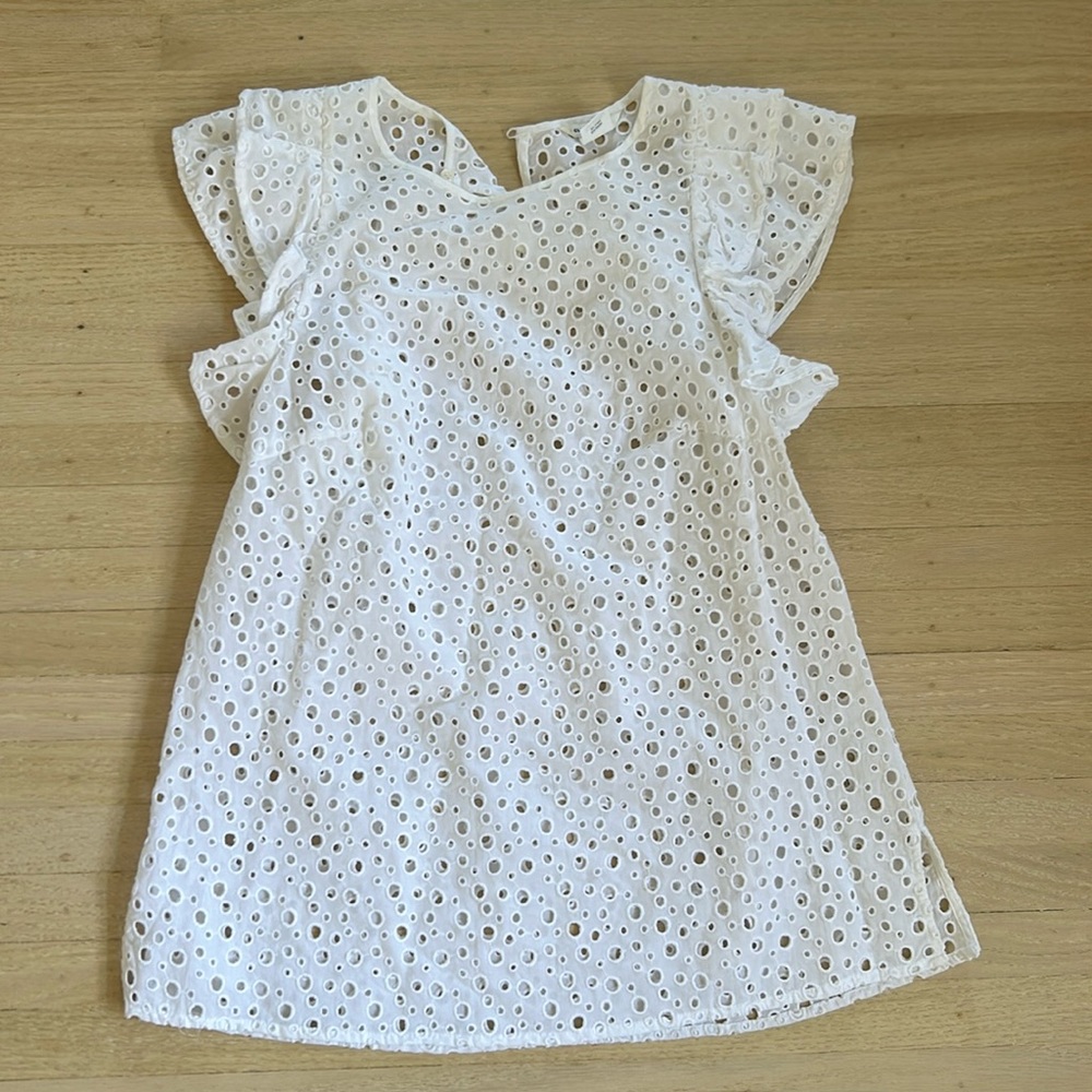 Club Monaco eyelet white ruffled sleeved tank top